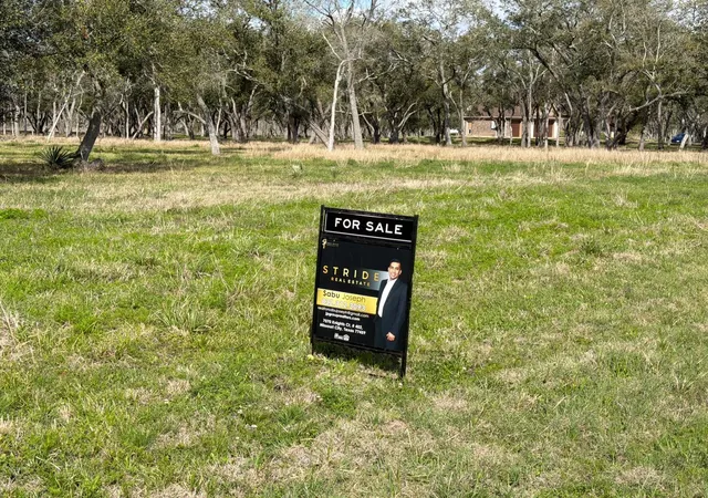 Homes for sale in Richwood, TX | 31810 Amberjack Dr, Richwood, TX 77515 | MLS# 29152228