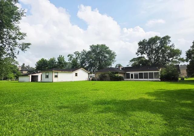 5th image of 503 Greenbriar Ave, Friendswood, TX 77546 | MLS# 28105157