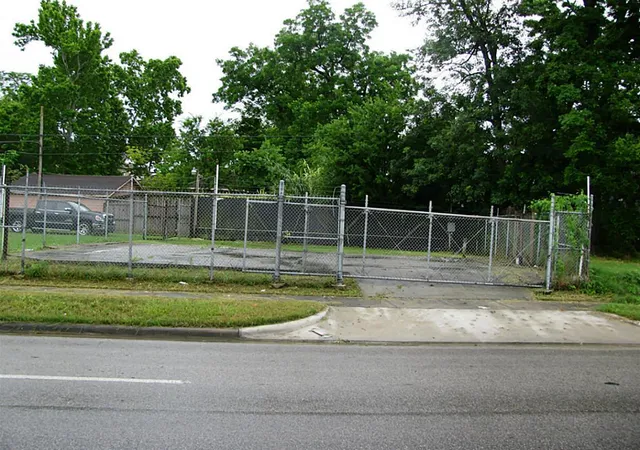 1st image of 0 N North Loop, Houston, TX 77008 | MLS# 18218328
