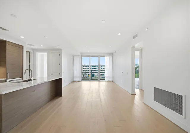 Homes for sale in Houston, TX | 2047 Westcreek Ln #507, Houston, TX 77027 | MLS# 86066421