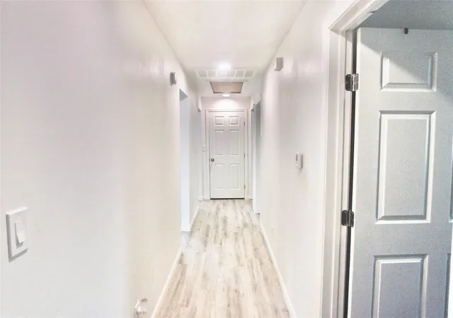 4th image of 639 Feamster Dr, Houston, TX 77022 | MLS# 92635185