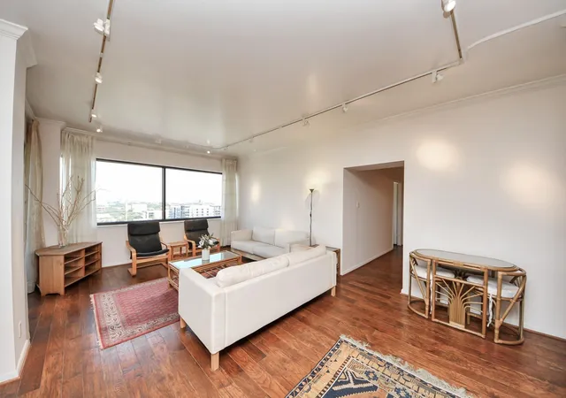 5th image of 5000 Montrose Blvd, Houston, TX 77006