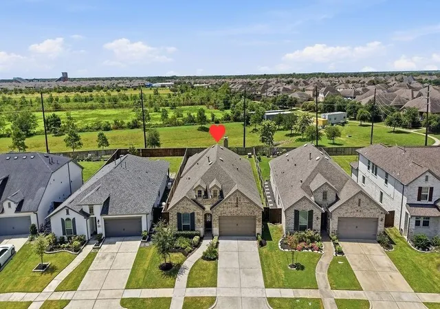 Photo 1 of Single family home for sale at 4042 Shackleton Ct, Rosharon, TX 77583 | MLS# 41745309 | Listing updated on 2026-08-22
