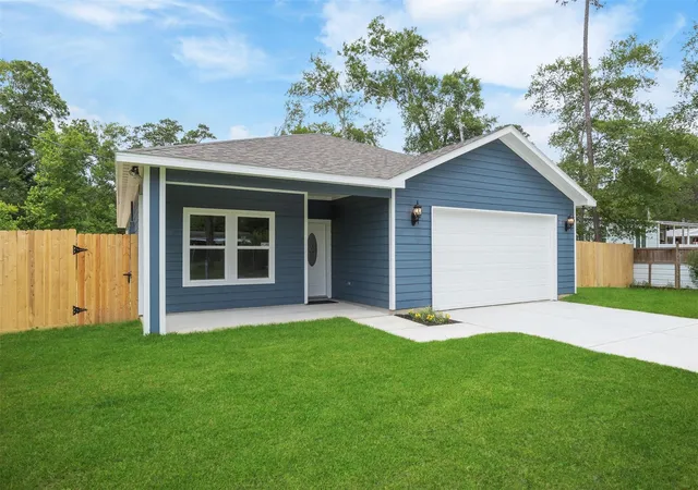 Photo 2 of Single family home for sale at 14390 Half Cir St, Splendora, TX 77372 | MLS# 34910682 | Listing updated on 2026-09-09