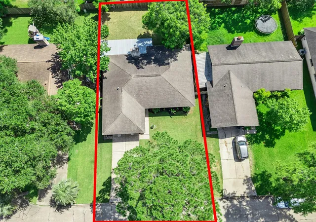 Homes for sale in Friendswood, TX | 16811 Stardale Ln, Friendswood, TX 77546 | MLS# 22267163
