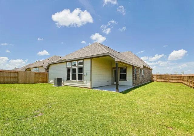 32nd image of 344 Magnolia View Dr, Pattison, TX 77423 | MLS# 14070023