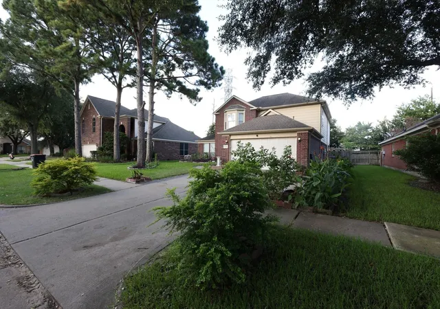 Photo 4 of Single family home for sale at 6246 Billinsgate Dr, Katy, TX 77449 | MLS# 23807682 | Listing updated on 2026-07-21