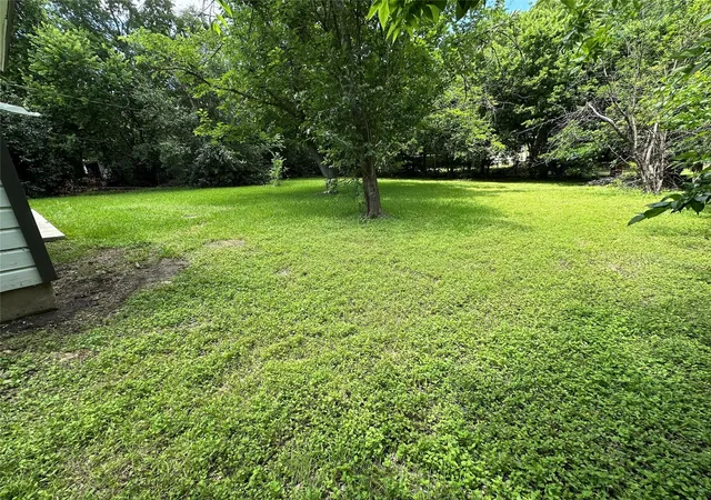 3rd image of 3813 James Ave, Waco, TX 76711 | MLS# 66133420