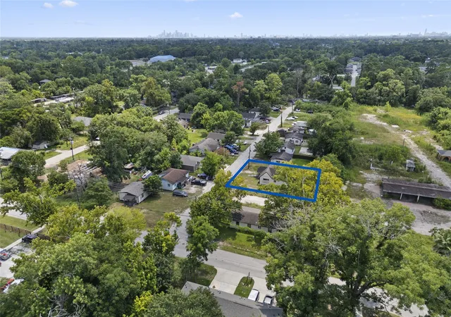 Photo 1 of Single family home for sale at 7337 Parkes St, Houston, TX 77088 | MLS# 2813307 | Listing updated on 2026-06-19