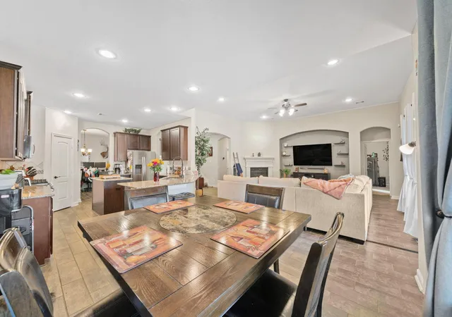 Photo 4 of Sale Pending at 4222 Grand Sunnyview Ln, Houston, TX 77084 | MLS# 39034001 | Listing updated on 2026-08-29