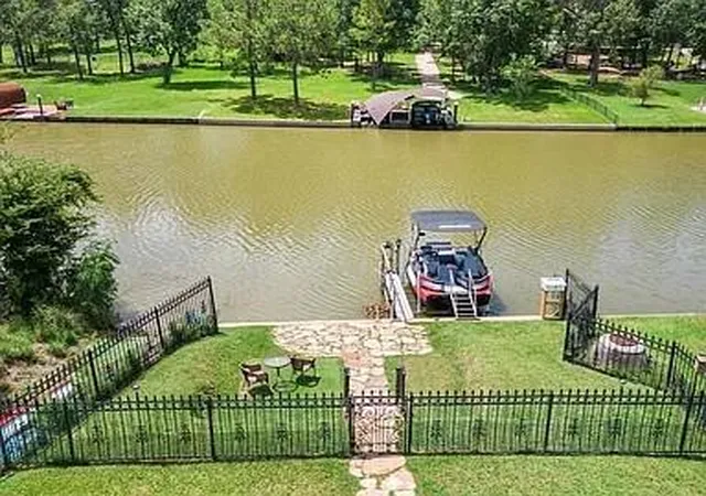 Photo 4 of Single family home for sale at 11503 Renaissance Dr, Montgomery, TX 77356 | MLS# 96873958 | Listing updated on 2026-09-16