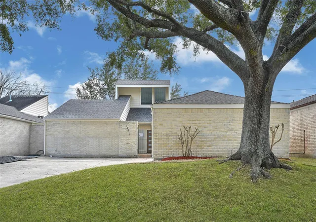 Photo 1 of Single family home for sale at 14411 Briarhills Pkwy, Houston, TX 77077 | MLS# 27580509 | Listing updated on 2026-09-15