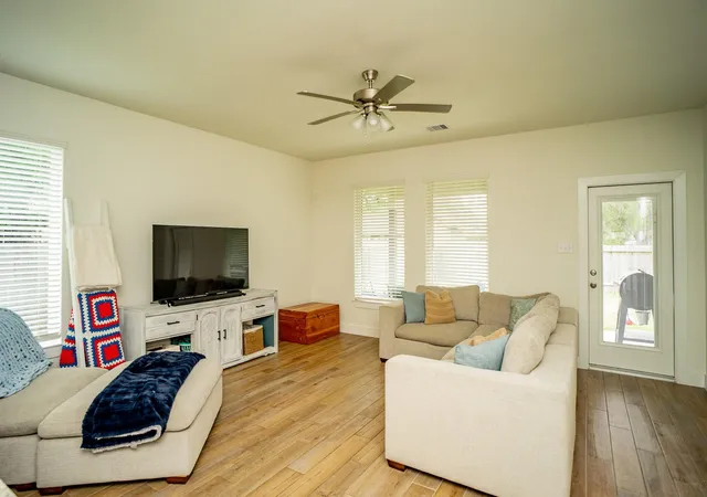 Homes for sale in West Columbia, TX | 247 Freeman Blvd, West Columbia, TX 77486 | MLS# 90784360