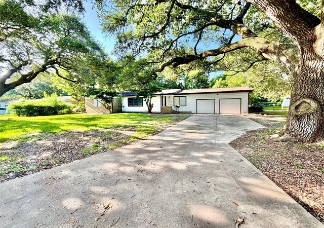 1st image of 2419 Meadow Ln, La Marque, TX 77568 | MLS# 14333458