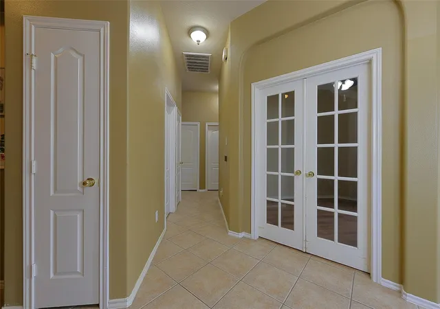 5th image of 2142 Robinwood Dr, Deer Park, TX 77536 | MLS# 69846174