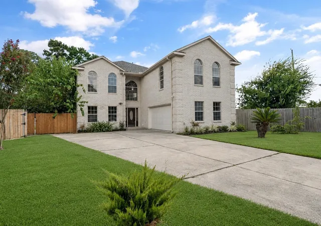 Photo 2 of Single family home for sale at 17603 W Fawn River Cir, Spring, TX 77379 | MLS# 86418571 | Listing updated on 2026-09-16