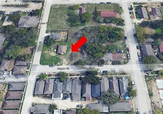 4th image of 1514 Bayou, Houston, TX 77020 | MLS# 42754831