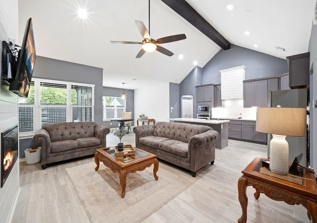 Photo 3 of Single family home for sale at 708 Magnolia St Ave, Sealy, TX 77474 | MLS# 85911108 | Listing updated on 2026-06-12