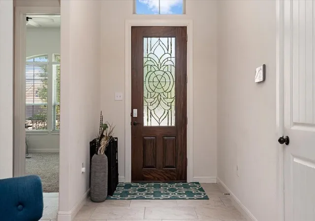 Photo 3 of Single family home for sale at 10022 Open Slope Ct, Humble, TX 77396 | MLS# 5411597 | Listing updated on 2026-09-01