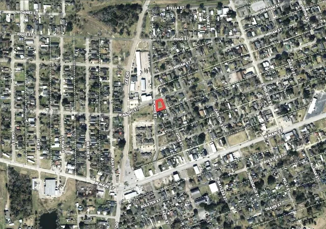 Photo 4 of Sale Pending at 1403 Edna St, Baytown, TX 77520 | MLS# 5819565 | Listing updated on 2026-09-08