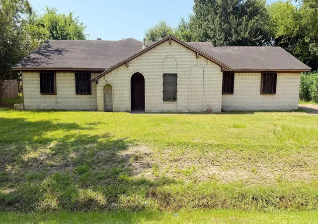 Photo 1 of Single family home for sale at 550 E Melville Dr, Crosby, TX 77532 | MLS# 10969562 | Listing updated on 2026-09-15