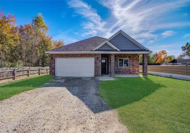 3rd image of 898 Road 3556, Cleveland, TX 77327 | MLS# 60313533