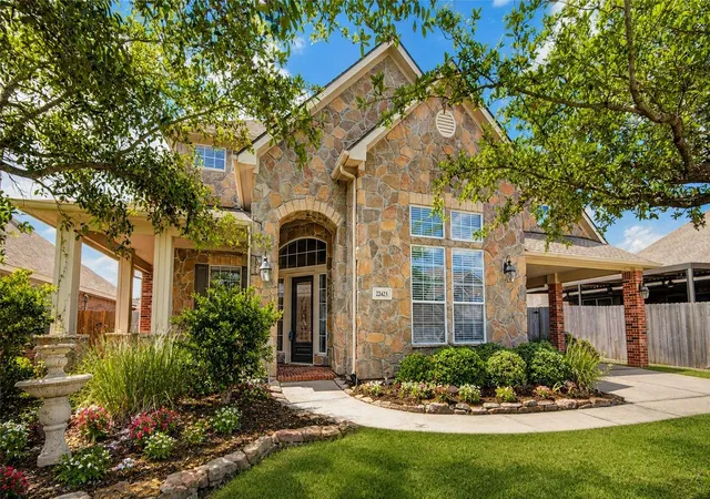 2nd image of 22423 Wenbury Dr, Tomball, TX 77375 | MLS# 97436757