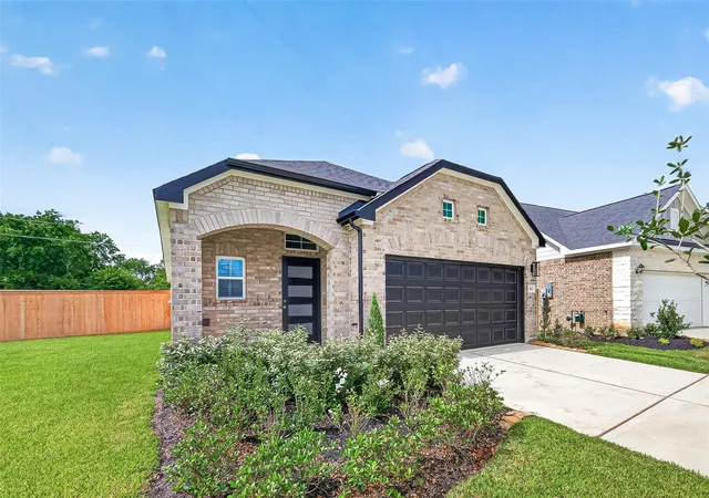3rd image of 533 Stone Placa Trl, Brookshire, TX 77423 | MLS# 66549133