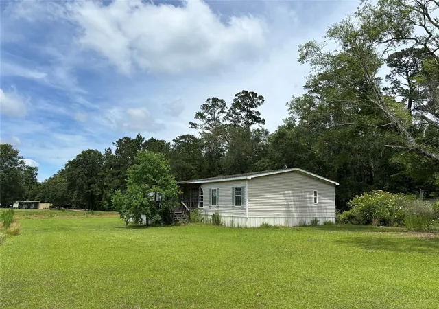 Homes for sale in Buna, TX | 35599 State Hwy 87 S, Buna, TX 77612 | MLS# 95761069