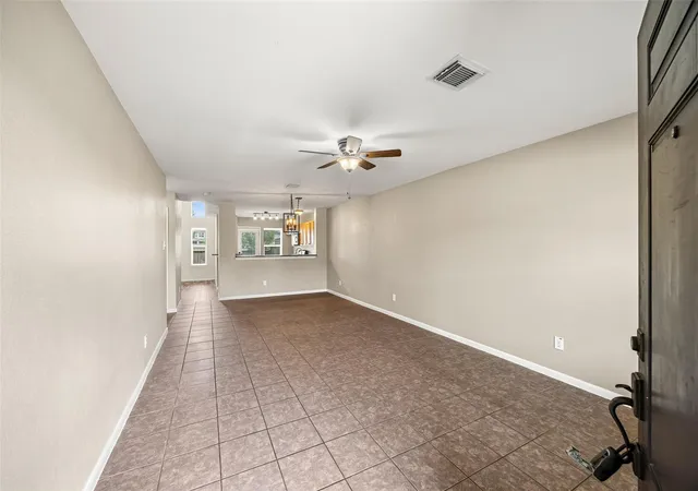 5th image of 1651 Grable Cove Ln, Spring, TX 77379 | MLS# 20956169