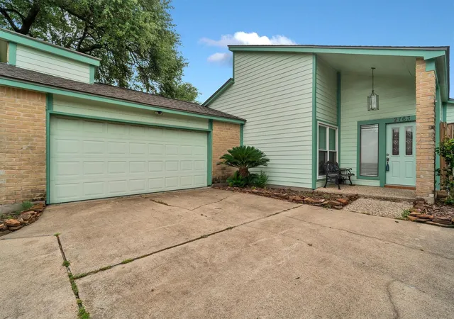 Homes for sale in Houston, TX | 2163 Paso Rello Dr, Houston, TX 77077 | MLS# 55083436