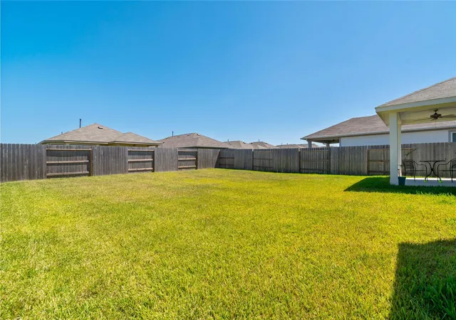 24th image of 26123 Ethereal Rd, La Marque, TX 77568 | MLS# 96527580