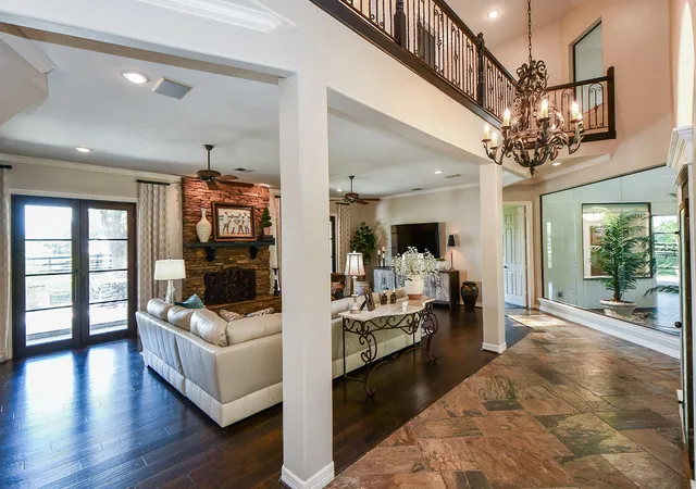 Photo 4 of Single family home for sale at 17514 Queenslake Dr, Cypress, TX 77429 | MLS# 6394537 | Listing updated on 2026-08-25