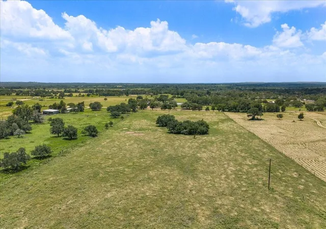 Homes for sale in Ledbetter, TX | 7260 Goehring Rd, Ledbetter, TX 78946 | MLS# 31878492