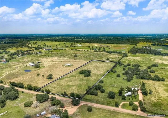 Homes for sale in Ledbetter, TX | 7260 Goehring Rd, Ledbetter, TX 78946 | MLS# 31878492