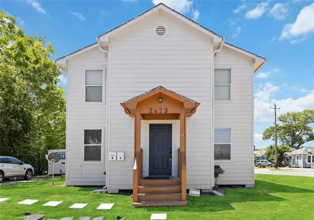 Homes for sale in Houston, TX | 2423 Lucas St #A-B, Houston, TX 77026 | MLS# 19636440