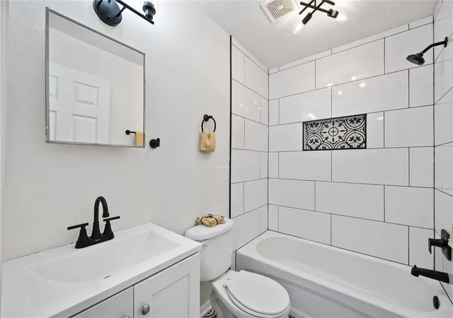 Homes for sale in Houston, TX | 2423 Lucas St #A-B, Houston, TX 77026 | MLS# 19636440