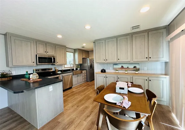 Homes for sale in New Caney, TX | 25247 Twin Oaks Dr, New Caney, TX 77357 | MLS# 38067387