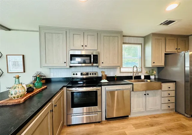 Homes for sale in New Caney, TX | 25247 Twin Oaks Dr, New Caney, TX 77357 | MLS# 38067387