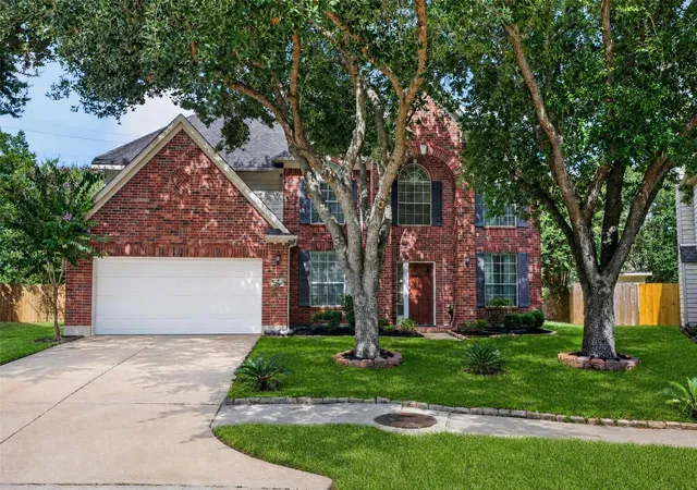 Photo 2 of Single family home for sale at 7414 Branford Park Ln, Richmond, TX 77407 | MLS# 20171004 | Listing updated on 2026-09-19