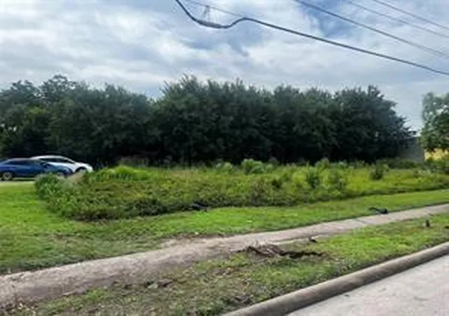 Photo 3 of Land for sale at 0 Antoine Dr, Houston, TX 77091 | MLS# 10657117 | Listing updated on 2026-09-23