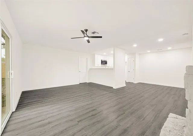 Photo 4 of Sale Pending at 5314 Gayla Ln, Baytown, TX 77521 | MLS# 1013279 | Listing updated on 2026-09-12