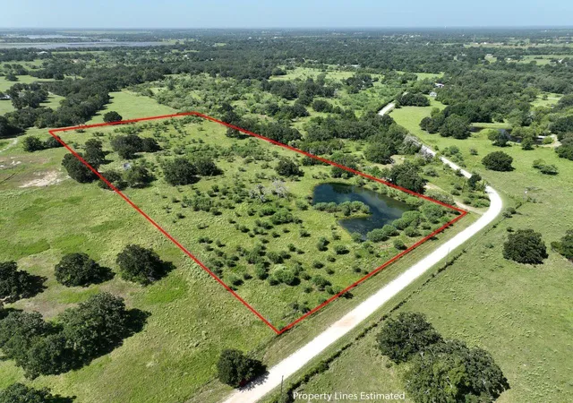 Photo 7 of Sale Pending at 6823 Fawn Oaks Ridge, Iola, TX 77861 | MLS# 53770028 | Listing updated on 2026-09-04