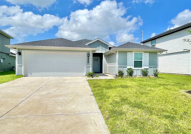 Photo 1 of Single family home for sale at 31722 Farlam Farms Trl, Brookshire, TX 77423 | MLS# 13255784 | Listing updated on 2026-07-30