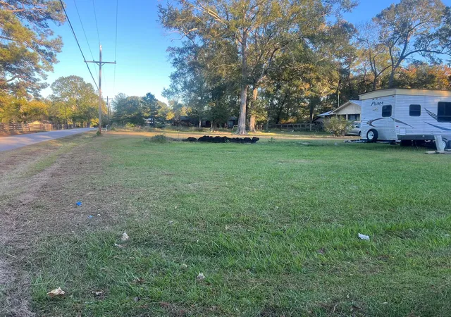 Photo 2 of Single family home for sale at 1760 County Rd 318, Cleveland, TX 77327 | MLS# 87444500 | Listing updated on 2026-05-04