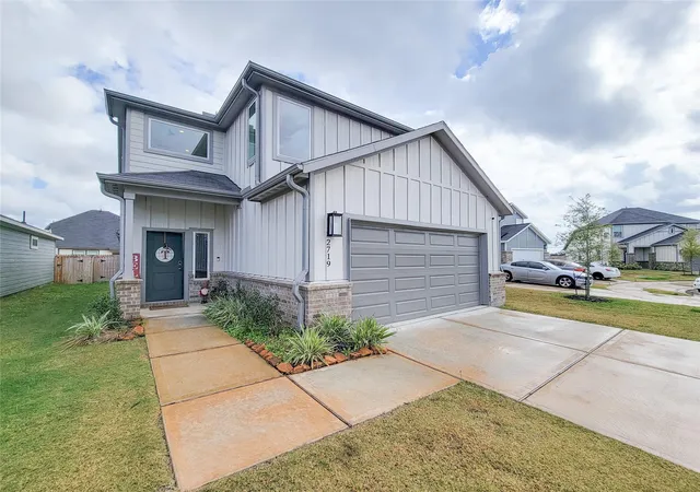Photo 3 of Single family home for sale at 2719 Forest Retreat Ln, Missouri City, TX 77489 | MLS# 10498866 | Listing updated on 2026-07-28