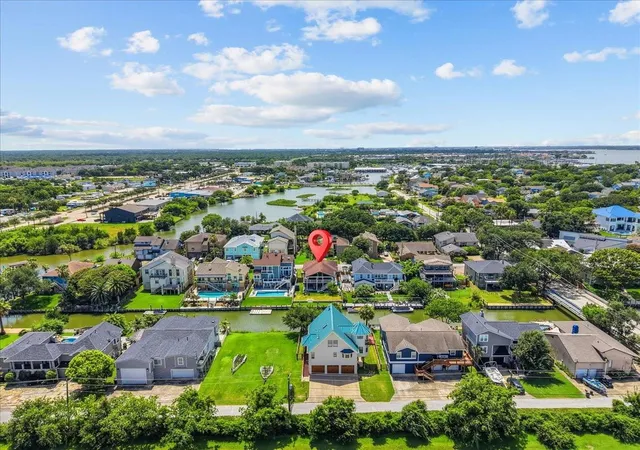 4th image of 23 Harbor Ln, Kemah, TX 77565 | MLS# 81635908