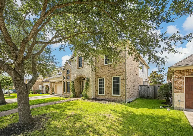 Photo 3 of Single family home for sale at 9710 Victoria Rose Ln, Humble, TX 77396 | MLS# 92771829 | Listing updated on 2026-09-10