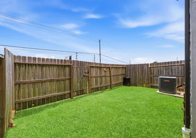 17th image of 5532 Evanston Ln, Pasadena, TX 77505 | MLS# 83169297