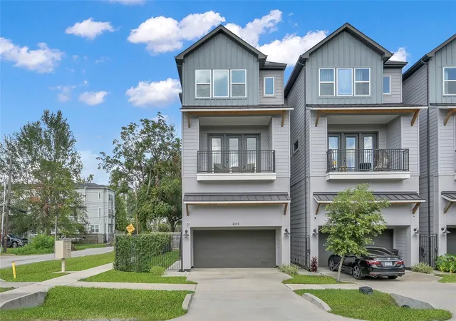 1st image of 2103 Bevis St, Houston, TX 77008 | MLS# 44091563